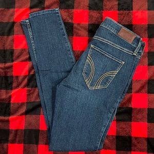 Hollister Mid-Rise Super Skinny Jeans